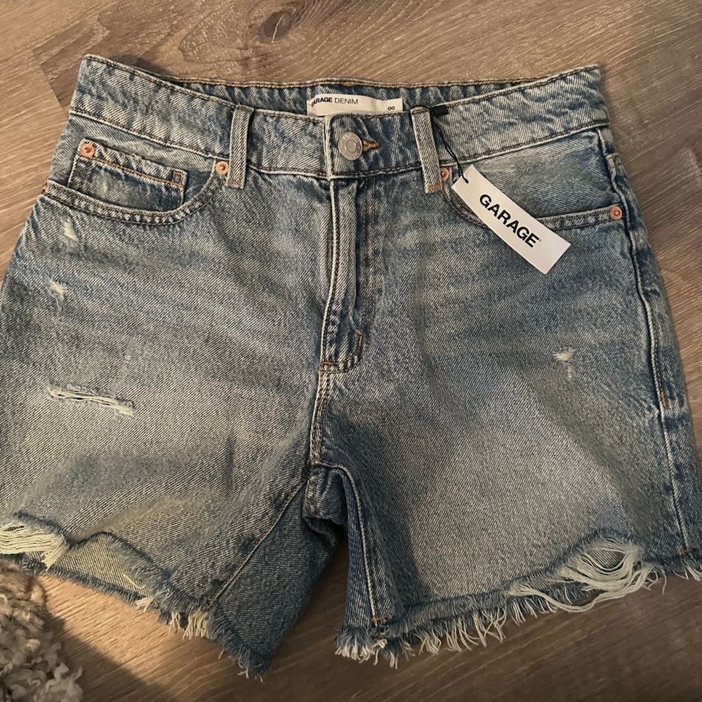 Garage Denim Shorts
Size 00 or 23